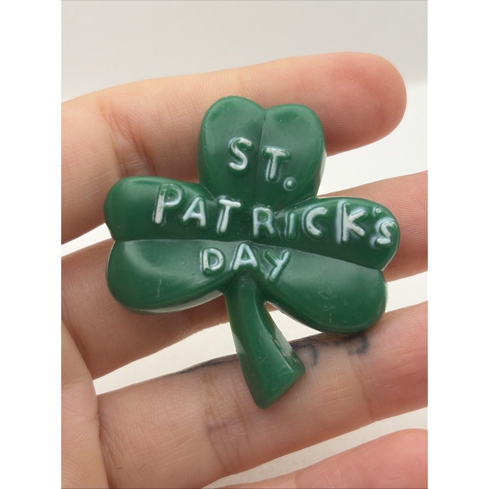 St. Patrick’s Day Shamrock Lucky Plastic Lapel Hat Pin